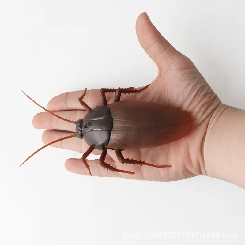 Horrible Infrared RC Cockroach Remote Control Simulation Roach Spider Toy Insects Prank Joke Scary Trick Bugs Kids Gift